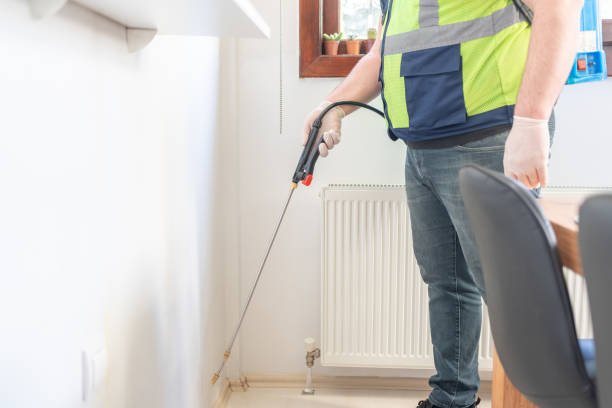 Best Pest Removal Services  in Watertown, SD